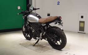 YAMAHA XSR155 2011