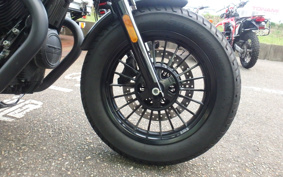 HARLEY FXSB BREAKOUT 2013 BF5