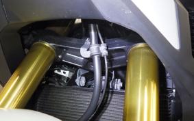 HONDA X-ADV 750 2025 RH21