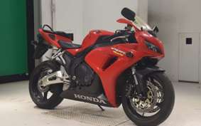 HONDA CBR1000RR 2006 SC57