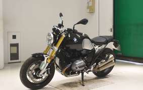 BMW R NINE T 2021