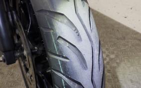 YAMAHA FZ25