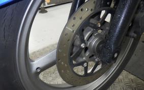 SUZUKI GSR250S