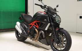 DUCATI DIAVEL Carbon 2012