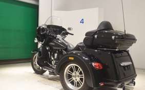 HARLEY FLHTCUTG TRIKE 2016