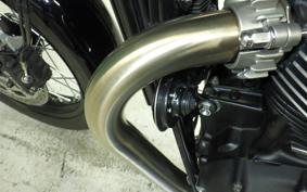 TRIUMPH BONNEVILLE T100 2022