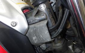 SUZUKI GSR250 2004