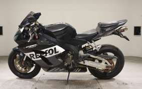 HONDA CBR1000RR 2005