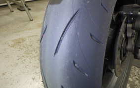 HONDA CBR650R E-Clutch 2025 RH17