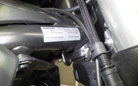 DUCATI MONSTER 797 + 2018
