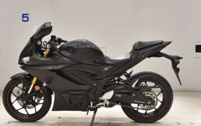 YAMAHA YZF R-3 2021 RH13J