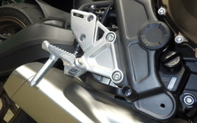 HONDA CB650R E-Clutch 2024 RH17