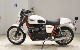 TRIUMPH THRUXTON 900 2011