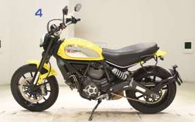 DUCATI SCRAMBLER ICON 2015