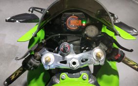 KAWASAKI ZX 10 NINJA R 2004 ZXT00C