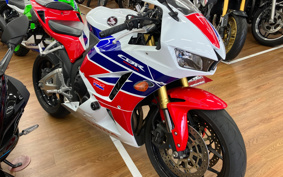 HONDA CBR600RR 2015 PC40