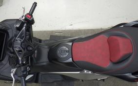 YAMAHA T-MAX 560 2026 SJ21J