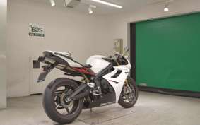 TRIUMPH DAYTONA 675 R 2013