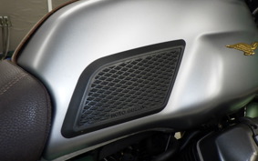 MOTO GUZZI V7 STONE 2021