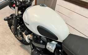 TRIUMPH STREET SCRAMBLER 2018 DAD78G