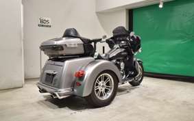 HARLEY FLHTCUTG TRIKE 2015