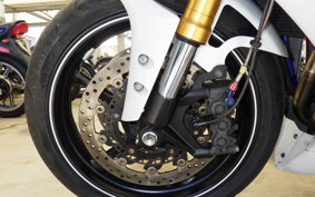 YAMAHA YZF-R1