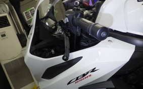 HONDA CBR650R 2023 RH03