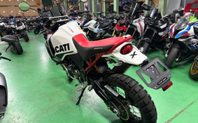 DUCATI DESERT X RALLY 2025 1X00