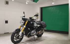 BMW R NINE T 2015