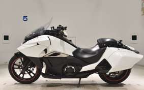 HONDA NM4 VULTUS -02 2015 RC82