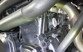 SUZUKI GSR750 2011