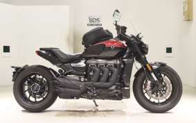 TRIUMPH ROCKET III ストームR 2025