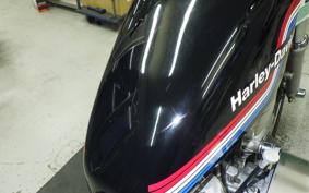 HARLEY XLH883 DELUXE 2011