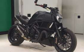DUCATI DIAVEL 2016