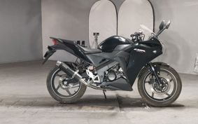 HONDA CBR125R JC50