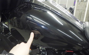 HARLEY FLHX 1690 2013