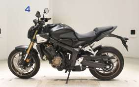 HONDA CB650R E-Clutch 2024 RH17