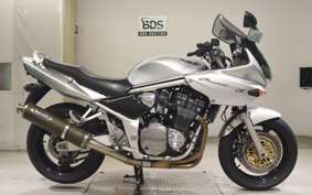 SUZUKI BANDIT 1200 2002 GV77A