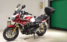 HONDA CB1300SB SUPER BOLDOR SP 2025 SC54