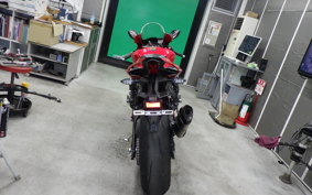 YAMAHA YZF-R1 2016