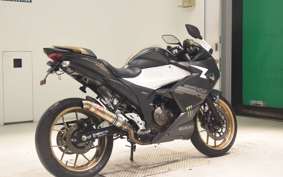 SUZUKI GIXXER 250 SF 2004 ED22Y
