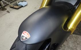 DUCATI STREETFIGHTER V4 S 2024