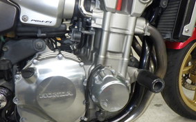 HONDA CB1300SB SUPER BOLDOR A 2005 SC54