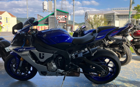 YAMAHA YZF-R1 2016 RN32