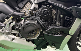 DUCATI STREET FIGHTER V4SP2 2023 4F00