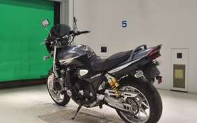 YAMAHA XJR1300 2002 RP03J