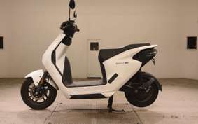 HONDA EM1 e: EF16