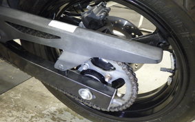 SUZUKI GSR250