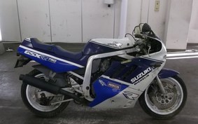 SUZUKI GSX-R750 GR77C