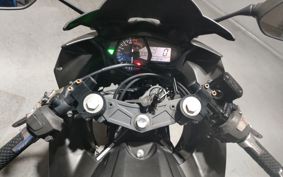 YAMAHA YZF-R25 RG10J